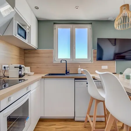 Sunset Duplex - Grand-rond, Jardin Des Plantes, Centre-ville, 2 Bdrs 60m2, Ac, Free Public Car Park 200m Away, Netflix - T3 60m2 Avec Clim, Parking Public Gratuit A 200m